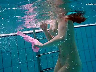 liza bubarek’s steamy underwater teen swim