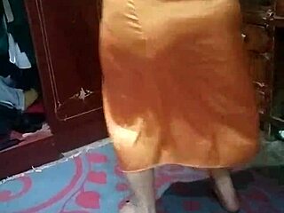 GAY STAR'S DARING DANCE
