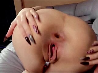 Ki-Sim Slut Shows Tight Asshole Up Close On Cam