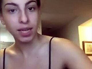 What’s Kat’s tetona secret reveal?