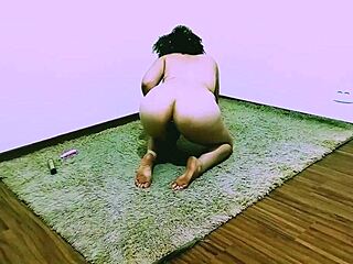 Big beautiful women love toys