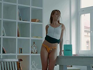 Alexis Crystal's Sultry Room Play