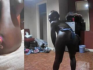 slender ebony beauty vibes solo