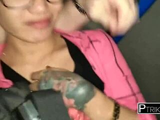 Cute Asian petite, can you handle this G-spot thrill outdoor?!