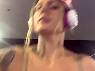 What’s This Sweaty Gym Slut Hiding Outdoors?