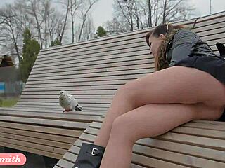Jeny Smith’s Public Upskirt in Seamless Pantyhose