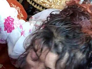 Grandma gives mind-blowing cock suck