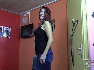 Milf Candy’s Bold Fingering at Public Casting