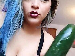 Pepina’s Thick Cucumber Anal Fuck Without Any Complaints
