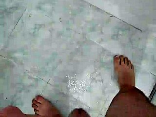 peeing in the shower after play
