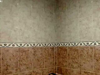 Mexican Slut Fucked And Sucked In Jacuzzi