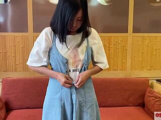 Japanese housewife thrills in outdoor romp