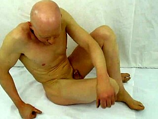 my aroused gay nudist beach flash