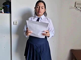 Cheerleader Hooks Coach’s Rugged Fuck