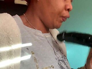 Love Teasing Men with Sensual Oral Skills