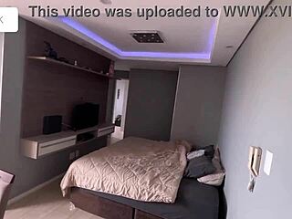 Amberzinha's fierce homemade bang in new apartment