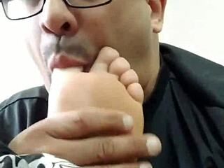 Man, my ex whore's toes are still hot pt1