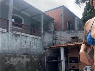I Stay Exposed All Day When the Builder Is Around Watching