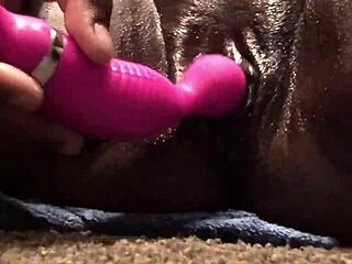beautiful black pussy squirting up close, so hot