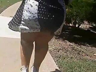 phat asses shaking out and about, damn!