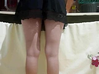 this employee flashes her hot ass at work. i'm going crazy horny watching her!