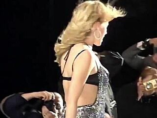 damn, jewel kilcher’s ultimate fap compilation drives me wild