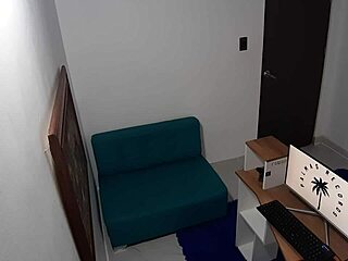 I Slam My Secretary’s Tight Pussy Right in the Office