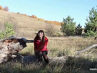 hey, check my outdoor solo play with ass facing the sun, so hot