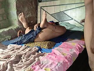 Indian Village Romance Unfolds with Desi Girlfriend in Full Hindi Video