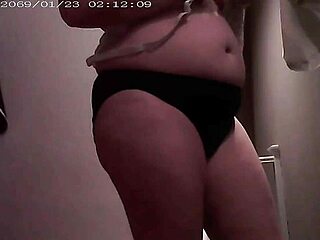 stunning mature lady's bold curves