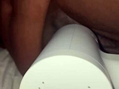 我大骚逼自慰到喷水视频