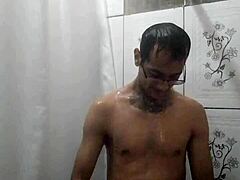 网上泄露我向邻居骚货炫耀今天干辣妹😏