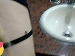 Quick fuck in the university bathroom with creampie?