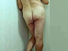 zea812 shares update on crossdressing with barefoot and ass play