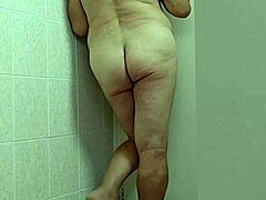 zea812 shares update on crossdressing with barefoot and ass play