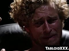 红发辣妹艾丁布莱尔激烈硬核性爱口爆骑乘颜射