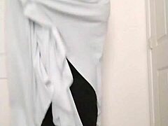 Feeling colors like the sun in a slow dance to song two