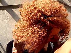 Quase me afhoguei pela morena que tava na piscina ela aproveitou e fez boca e buceta em mim