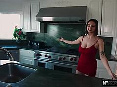 why'd the divorced hottie film a sex tape with the realtor?