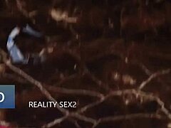 肌肉男撕衣狂操处女骚女友后入近景内射