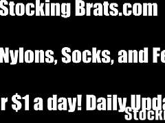 i love how jessie and sasha are suckin' on misty's cute little toes in this footjob fetish scene