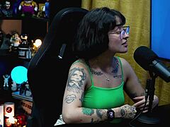 Martina Oliveira appears naked in her only Xvideos video from the podcast Púpum no Barraco in 4K, tempting with her natural tits and dirty talk during the outdoor interview