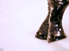 Expert in a single specialized skill set.