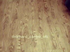 内衣拉丁人妻怪物巨屌双洞齐插