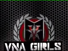 jenna foxx appears in the scene