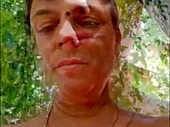 loira gostosa exibindo fora de casa with mature hairy milf tits in natural outdoor masturbation