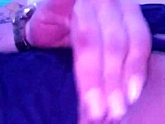 丰满拉丁妹瑜伽自摸大屁股扣穴看黄片