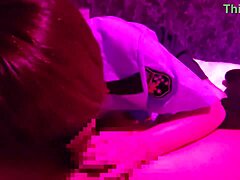 娇小亚洲女友警服萌口交床上舔到高潮