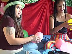 嘿见过剁苏球气球这疯狂亚裔中国气球癖冒险没？🎈