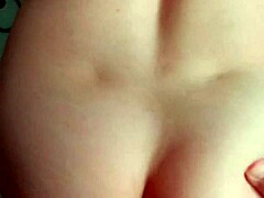 抓到继爸洗澡忍不住要18+嫩妹口爆